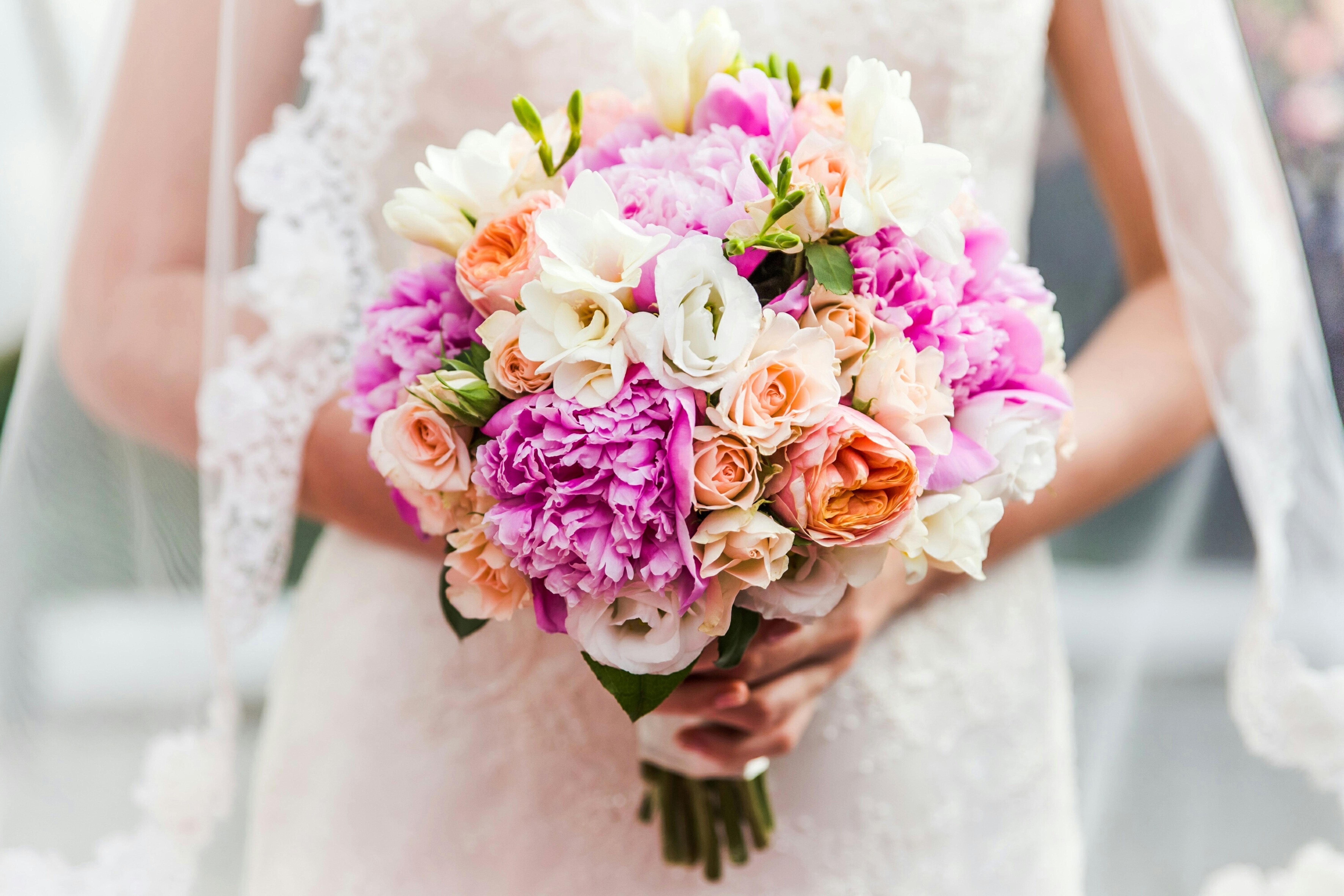 Crowne Plaza Chennai Adyar Park, An Ihg Hotel Exterior photo A bridal bouquet