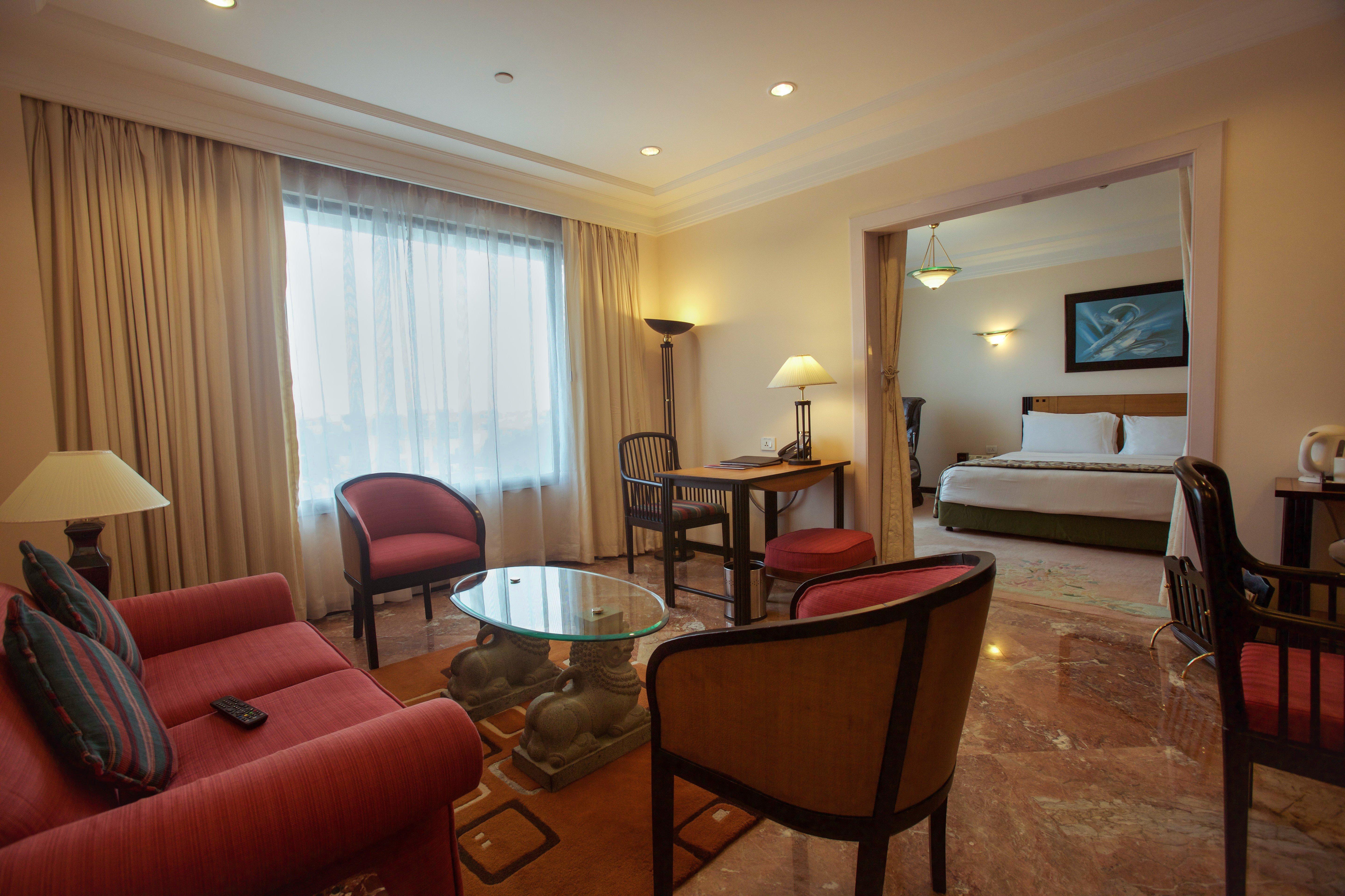 Crowne Plaza Chennai Adyar Park, An Ihg Hotel Exterior photo Suite at the Taj Bengal